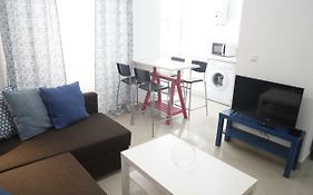 Fantástico Piso, Junto Al Teatro Falla Y A La Playa
